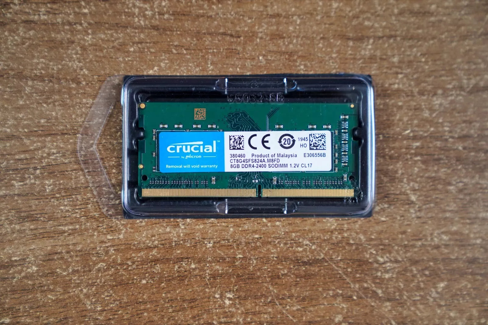 Crucial 8GB (1 x 8GB) 2400 Mhz (PC4-19200) 260-Pin DDR4 SODIMM