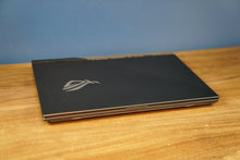 Load image into Gallery viewer, ASUS ROG STRIX 17.3&quot; 144Hz Gaming Laptop (Ryzen 7 5800HX/RTX 3060/16GB RAM/512GB SSD)
